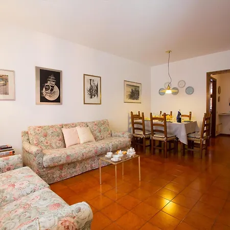 Apartamento Poggio Fiorito Loggetta *