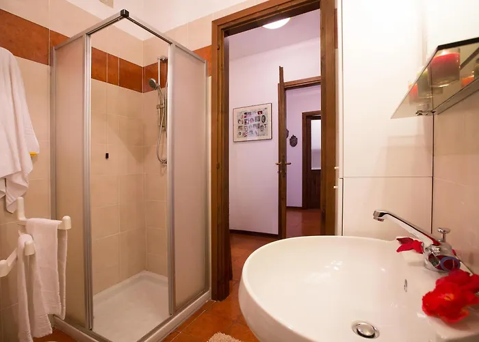 Poggio Fiorito Loggetta アパート メナッジョ